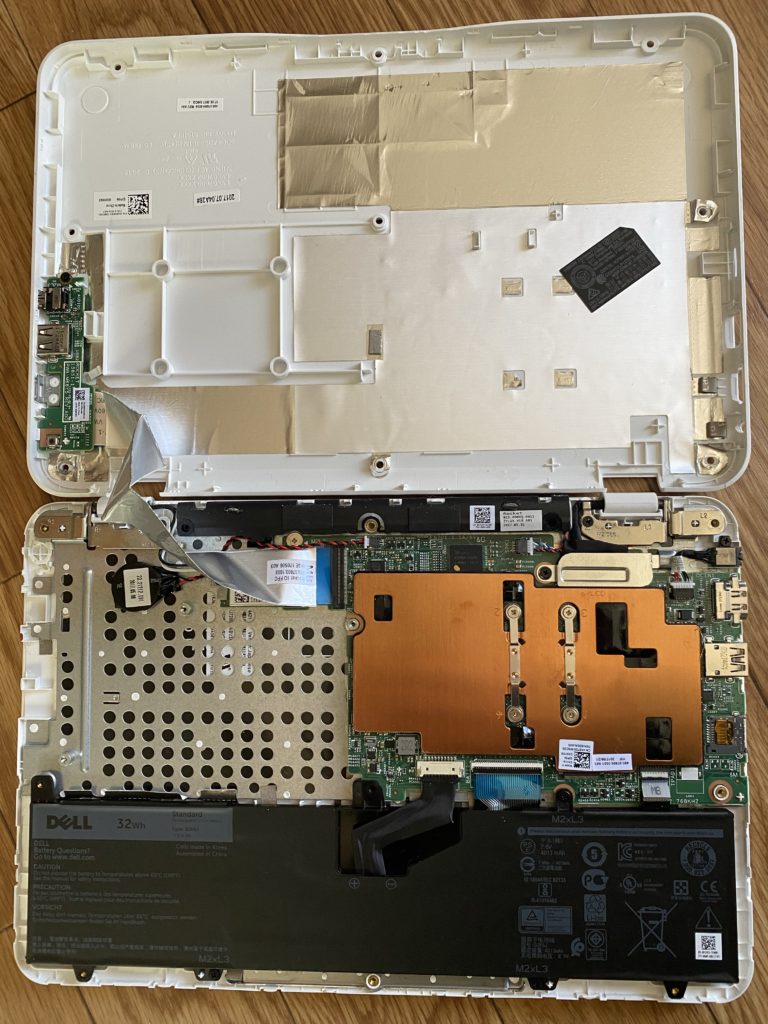 DELL P24T001 Inspiron 中身